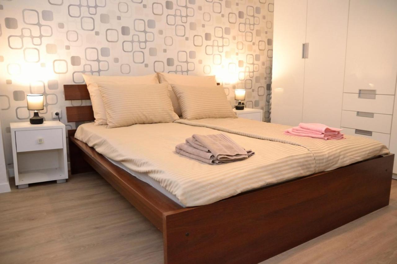 Heart Of The City - 75Sqm Suite Skopje Exterior photo